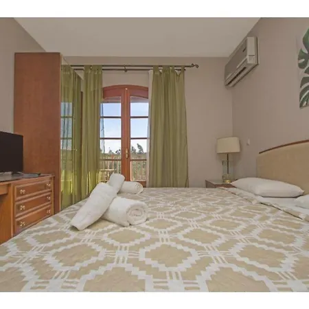 Corfu Club Standard 3 * Danilia