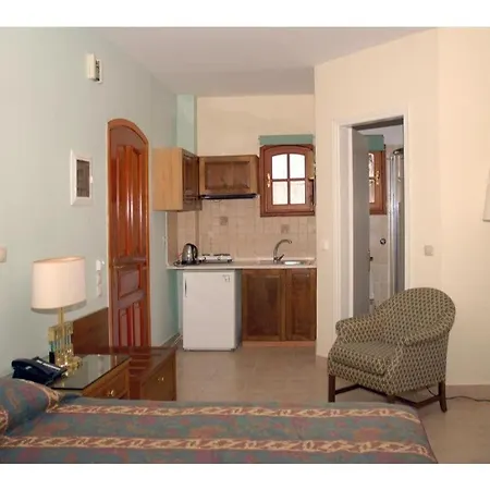 Corfu Club Standard 3 Апарт-отель