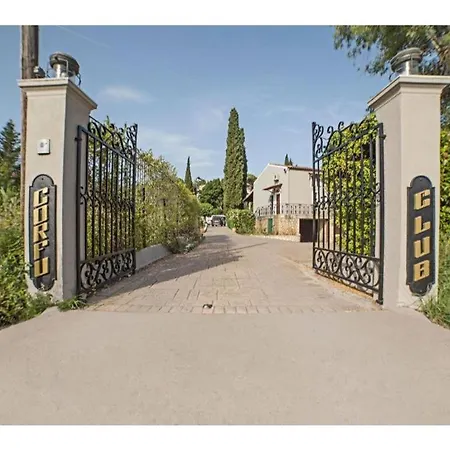 Corfu Club Standard 3 Danilia